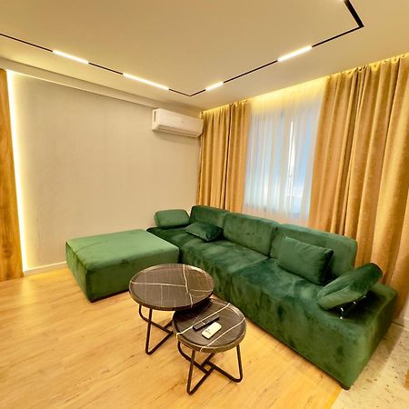 Soinn'S Apartament Tiranë Luaran gambar