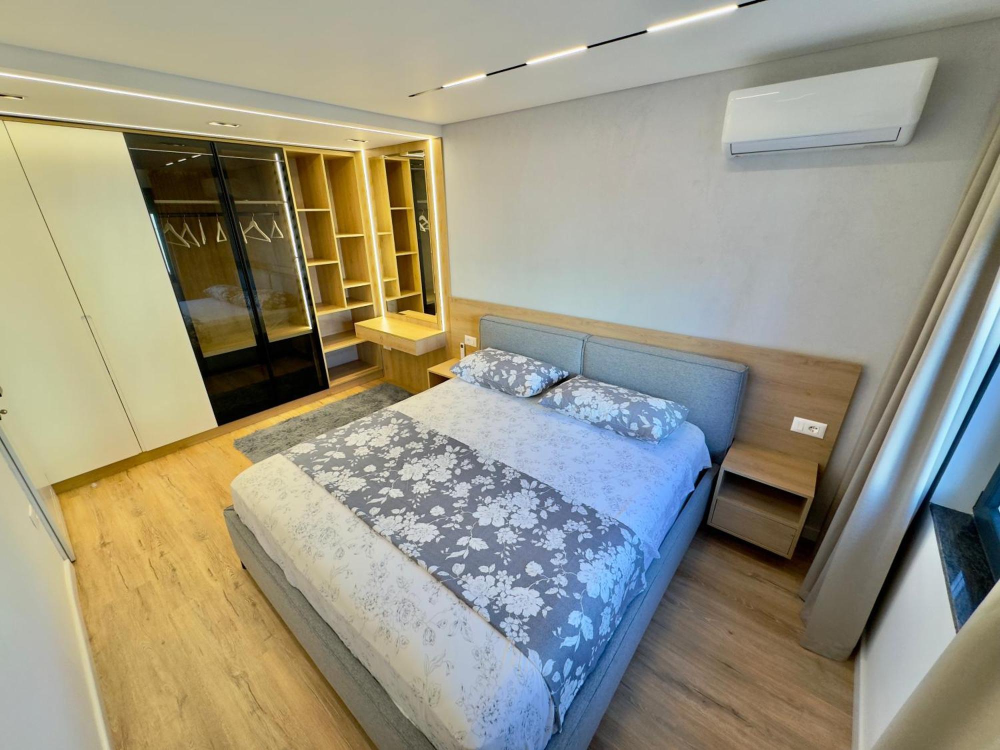 Soinn'S Apartament Tiranë Luaran gambar