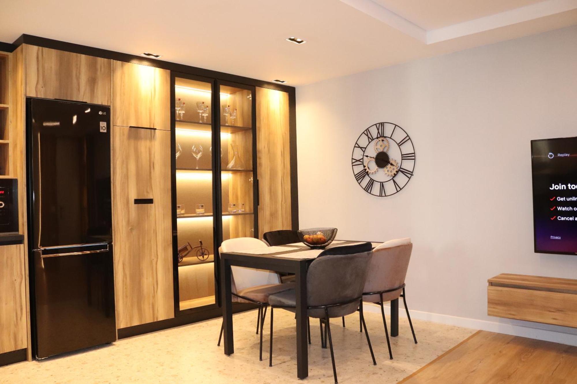 Soinn'S Apartament Tiranë Luaran gambar
